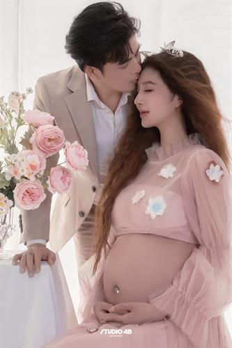 Vợ Chồng Ca Sĩ Hồ Quang Hiếu3